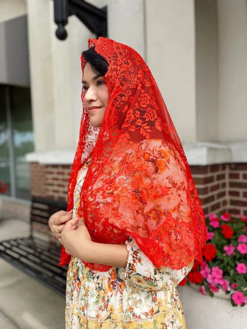HALF MOON 8391 SCARLET