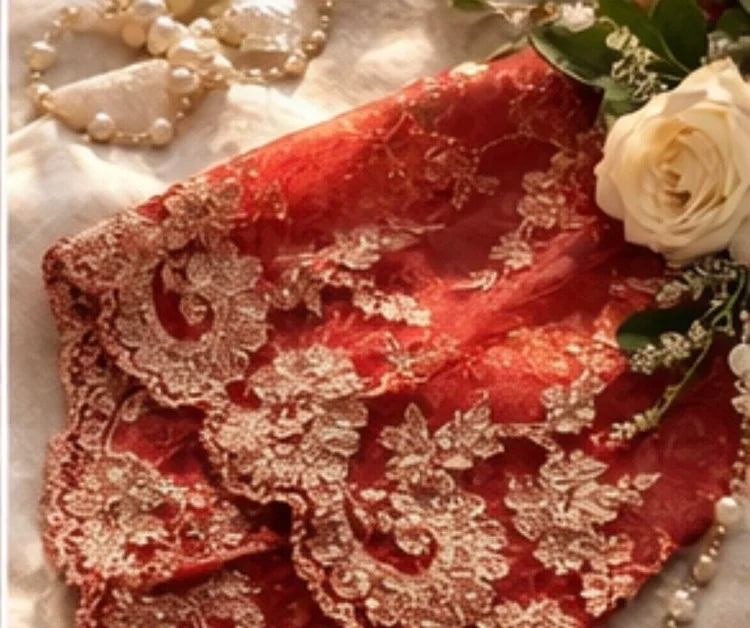 Olivia Maxi Veil Red Gold Metalic